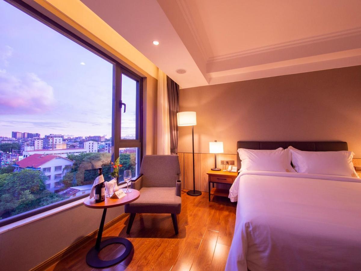 Prince Hotel يانغون المظهر الخارجي الصورة