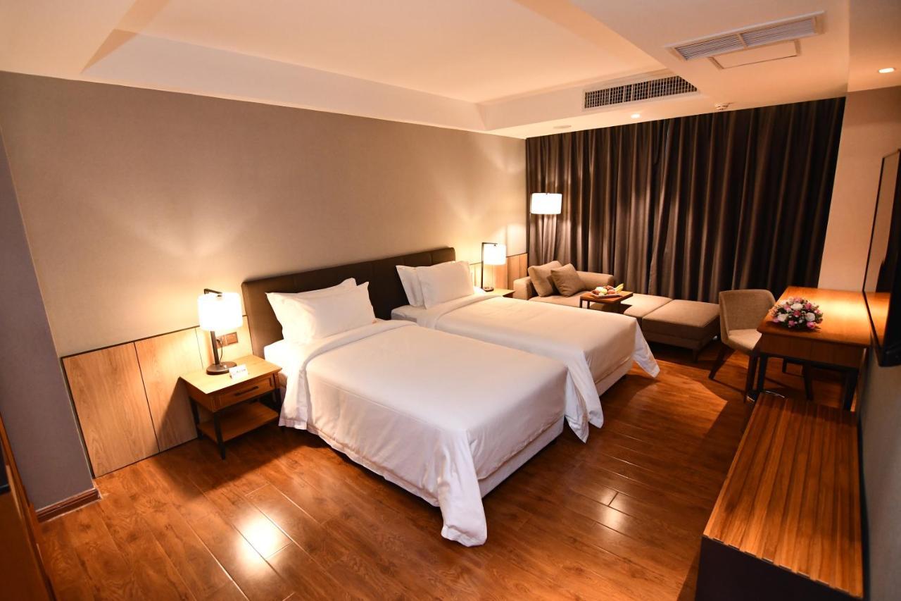 Prince Hotel يانغون المظهر الخارجي الصورة