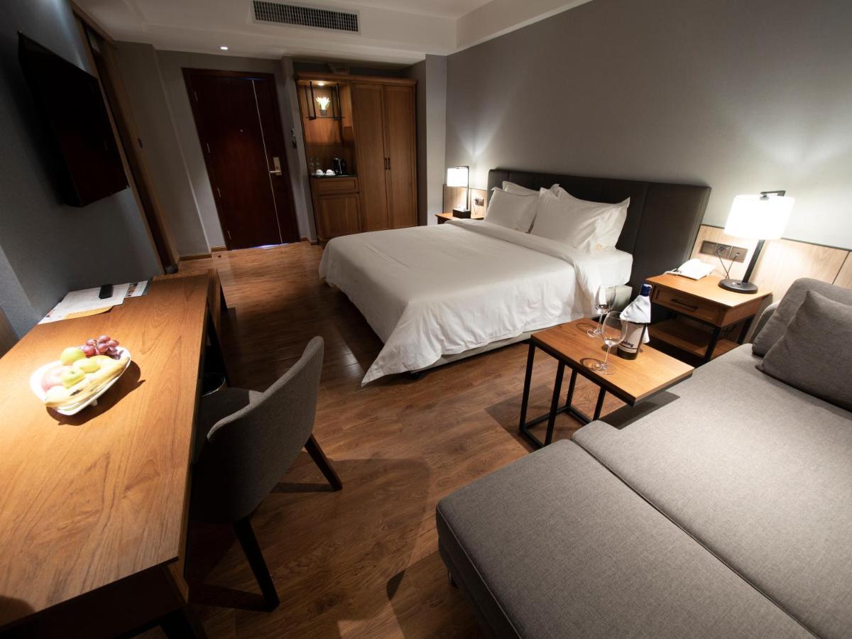 Prince Hotel يانغون المظهر الخارجي الصورة